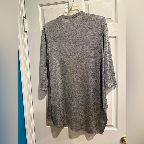 Joseph Ribkoff long sleeve asymmetric hem top sz 8 gray - Picture 3 of 4